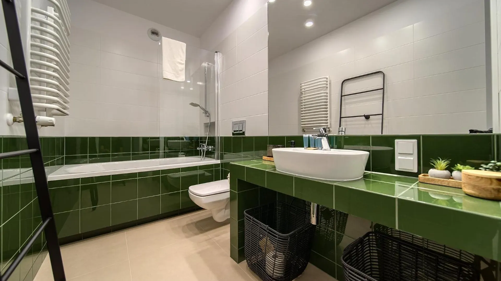 Madalinskiego Deluxe Apartment Wroclaw 0*,